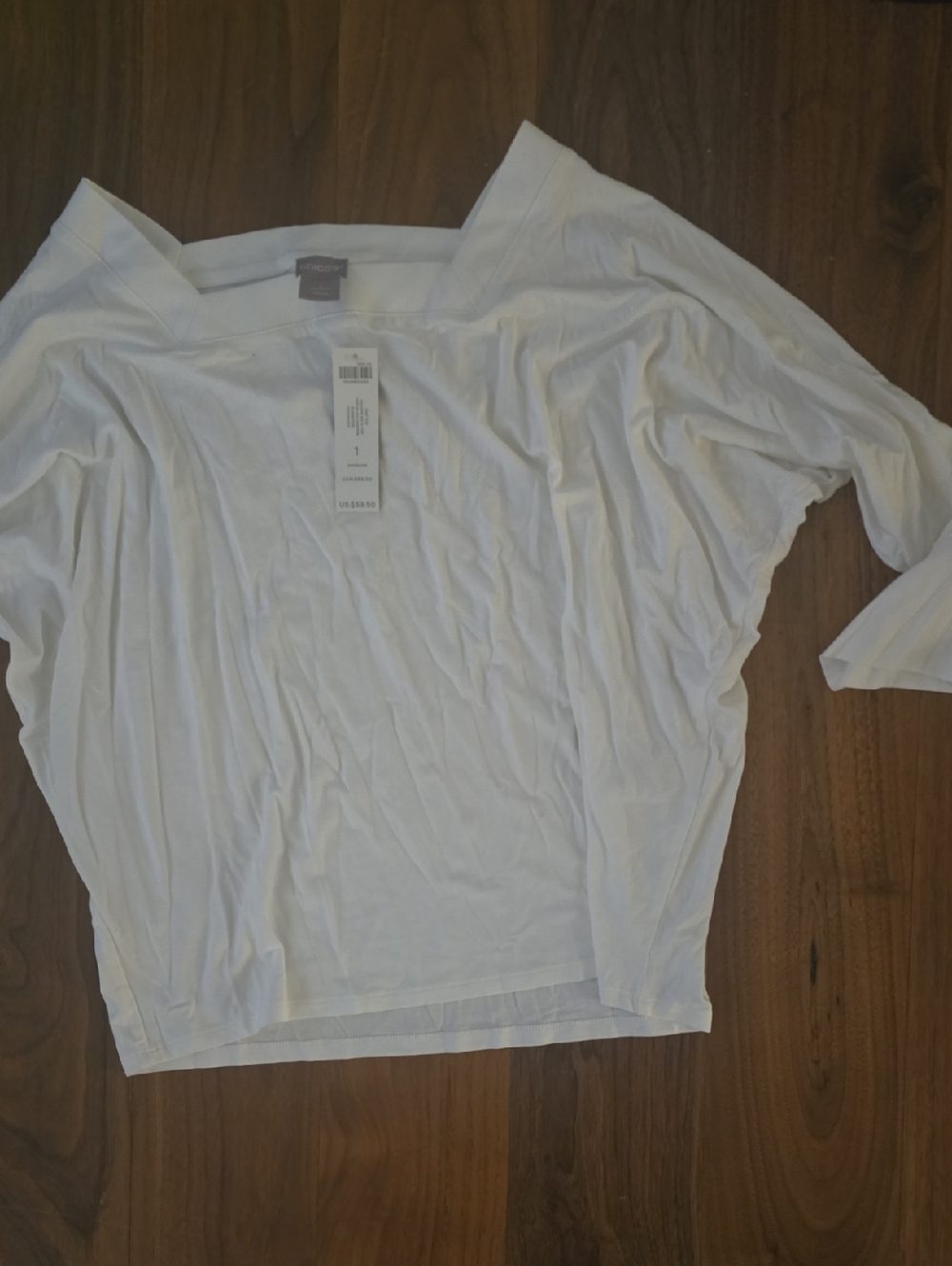 Chico's White V-Neck Long Sleeve Tee